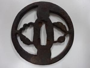 鉄地　透かし　鍔